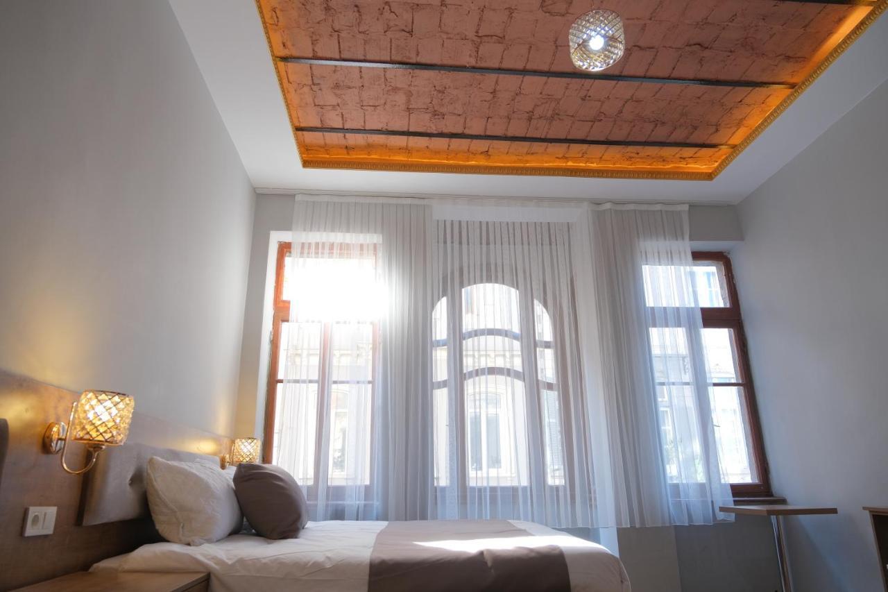Adamantides Hotel อิสตันบูล ภายนอก รูปภาพ