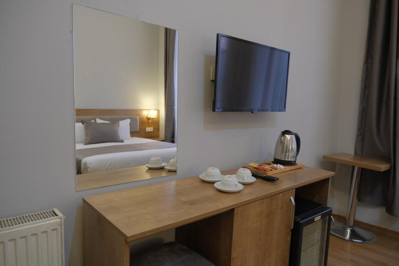 Adamantides Hotel อิสตันบูล ภายนอก รูปภาพ