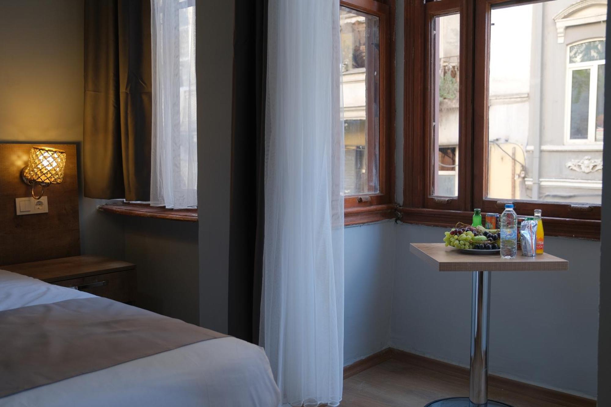 Adamantides Hotel อิสตันบูล ภายนอก รูปภาพ
