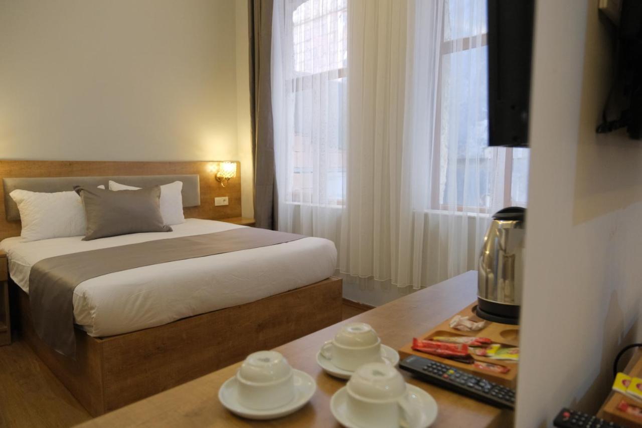 Adamantides Hotel อิสตันบูล ภายนอก รูปภาพ